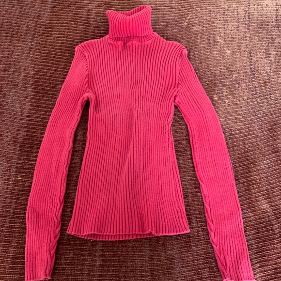 Red Ribbed Turtleneck - Picture 10 of 10